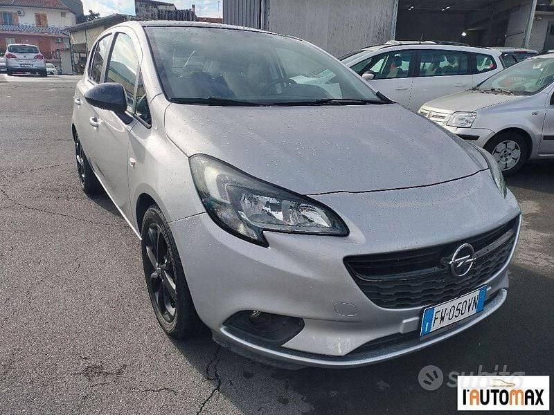 Argento Usata 2019 Opel Corsa Tre volumi | 8900 € (Ottimo prezzo) - Immagine 1/4