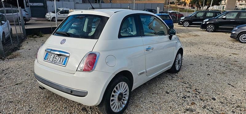 Usata Fiat 500 Lounge 75 CV (55 kW) 2010 Argento Berlina