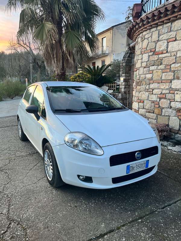 Usato 2007 Fiat Grande Punto 1.2 Diesel 75 CV (1.600 €)