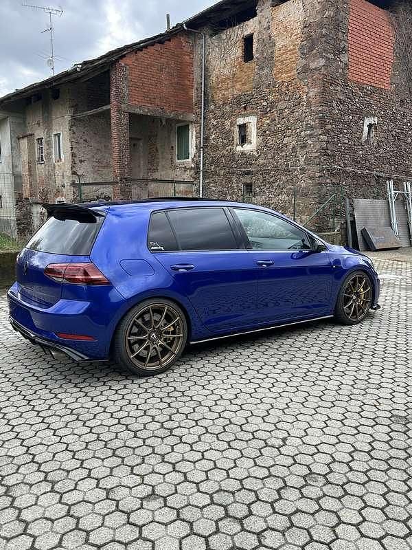 Usata VW Golf VII R 310 CV (228 kW) 2017 Blu/azzurro Berlina