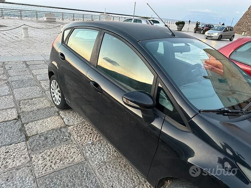 Usata Ford Fiesta 2009 Nero Utilitaria