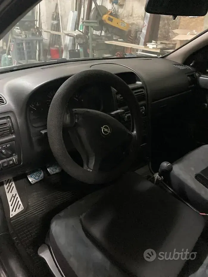 Usata Opel Astra 68 CV (50 kW) 2000 Grigio Station wagon