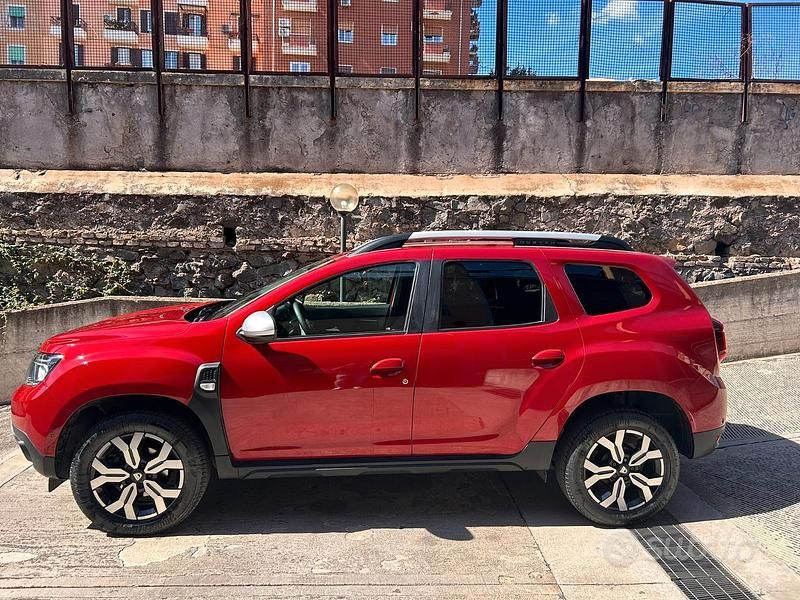 Usata Dacia Duster Prestige 91 CV (66 kW) 2022 Rosso SUV
