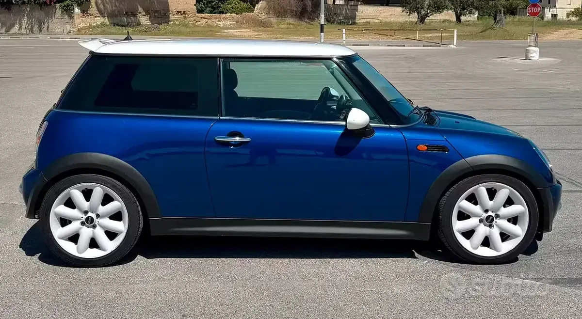 Usata Mini Cooper 116 CV (85 kW) 2002 Bluazzurro Utilitaria