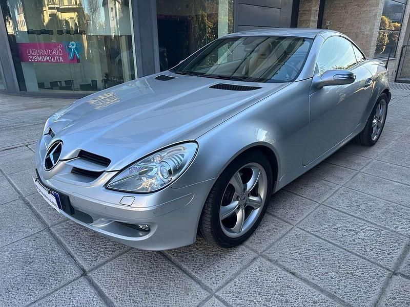 Usata Mercedes SLK280 231 CV (169 kW) 2006 Argento Cabrio