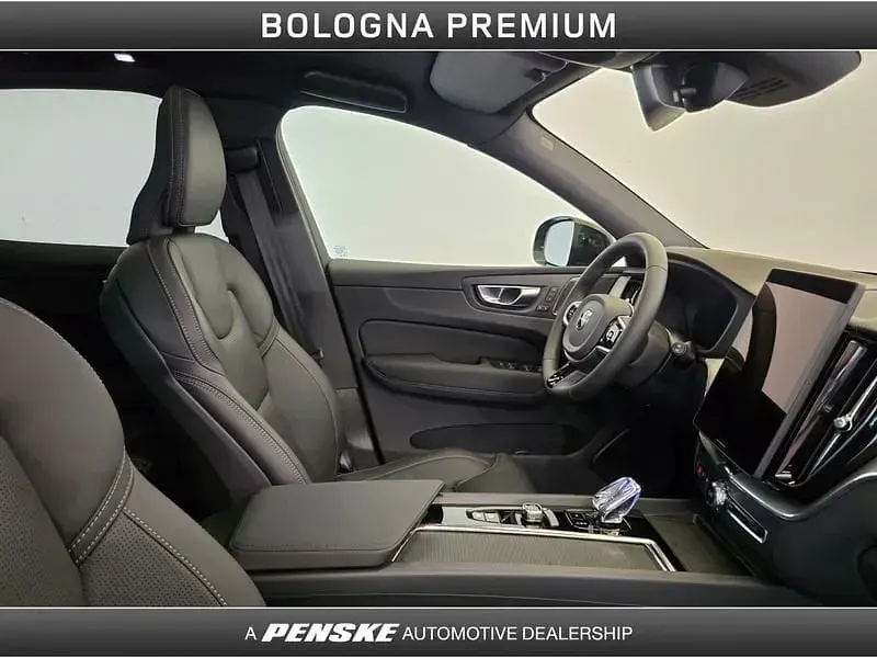 Usata Volvo XC60 Ultra 349 CV (256 kW) 2025 Blu/azzurro SUV