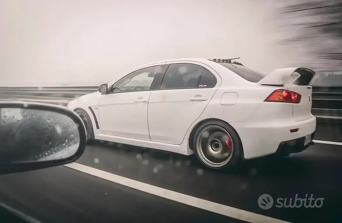 Usata Mitsubishi Lancer Evolution 295 CV (216 kW) 2009 Bianco Berlina