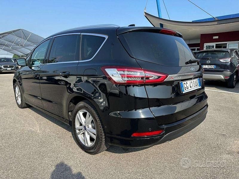 Usata Ford S-MAX Business Edition 150 CV (110 kW) 2021 Nero Monovolume