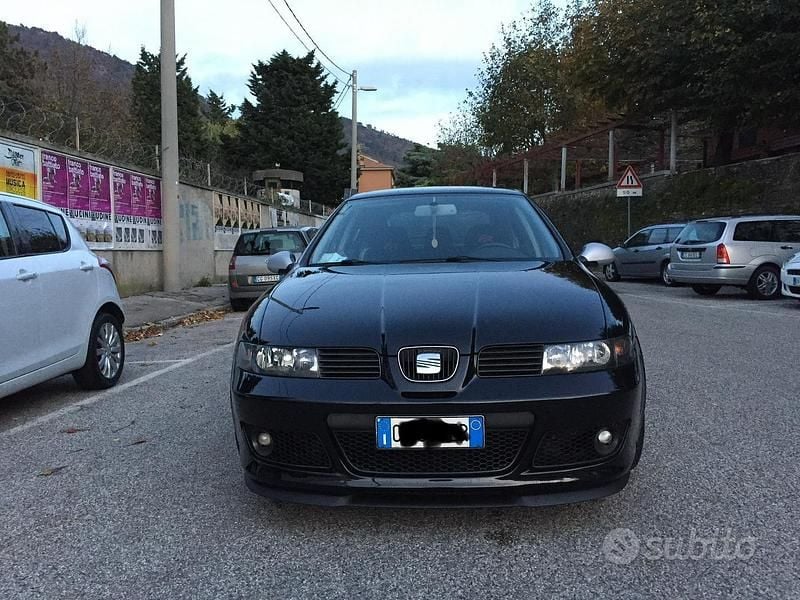 Usata Seat Leon FR 150 CV (110 kW) 2005 Nero Coupé
