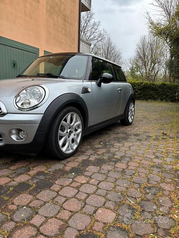 Usata Mini Cooper Chili 120 CV (88 kW) 2007 Grigio Utilitaria