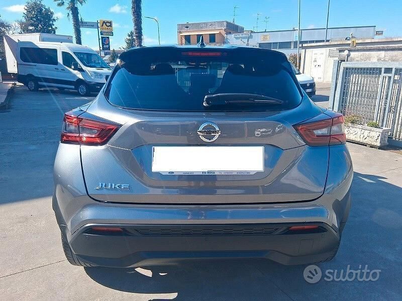 Usata Nissan Juke N-Connecta 117 CV (86 kW) 2021 Grigio SUV