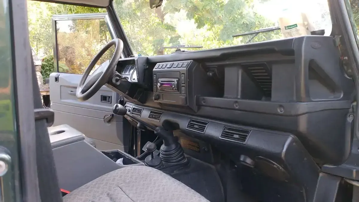 Usata Land Rover Defender 122 CV (89 kW) 2002 Pick-up