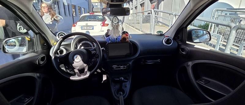 Begagnad Smart ForFour Electric Drive Prime 41 kW (56 HK) 2018 Vit Halvkombi