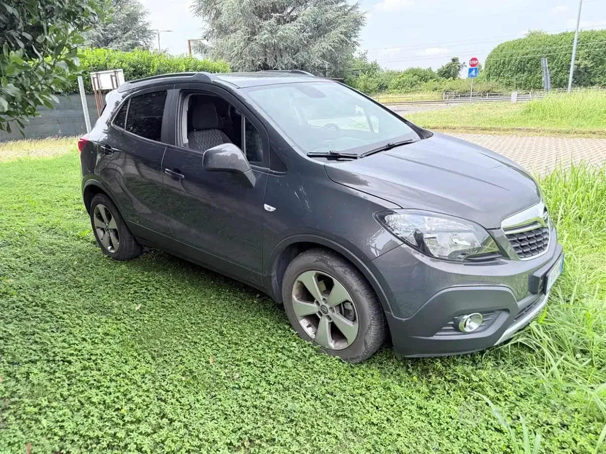 Usata Opel Mokka 116 CV (85 kW) 2015 Grigio SUV