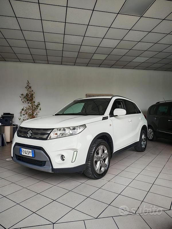 Usata Suzuki Vitara 120 CV (88 kW) 2016 Bianco SUV