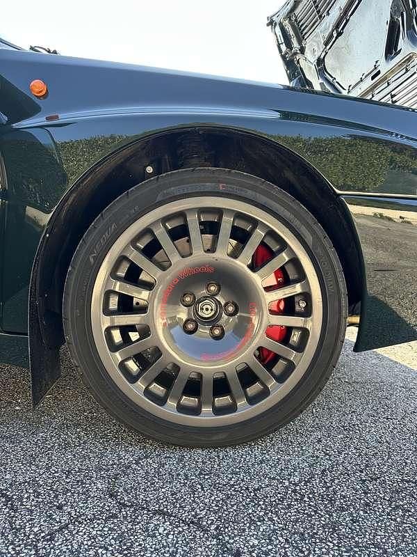 Usata Lancia Delta 205 CV (150 kW) 1992 Verde Utilitaria