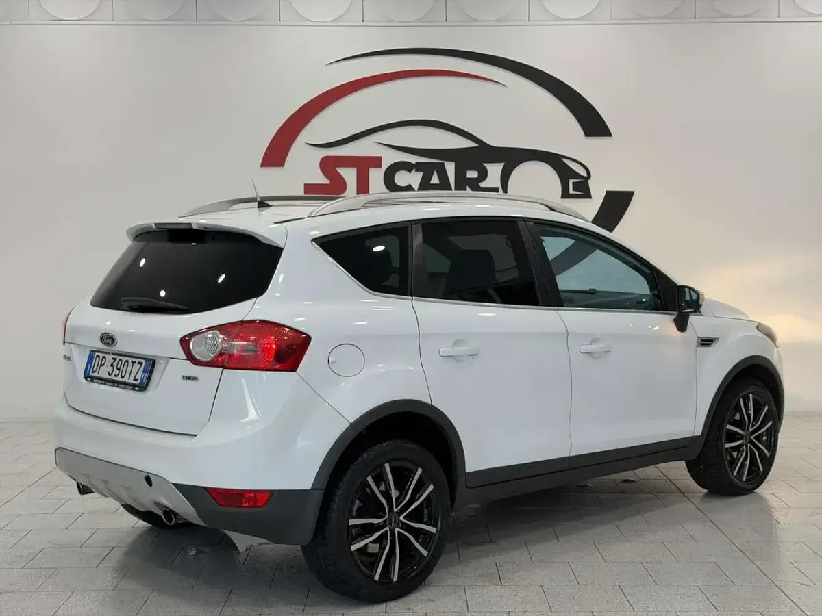 Usata Ford Kuga Titanium 136 CV (100 kW) 2008 Bianco SUV