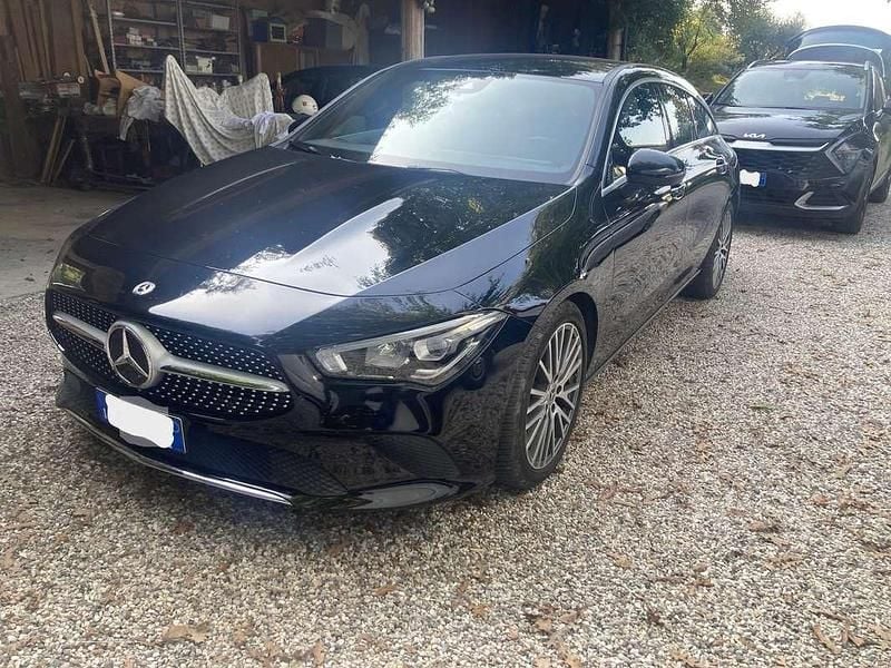 Usata Mercedes CLA200 Shooting Brake Premium 150 CV (110 kW) 2020 Nero Station wagon