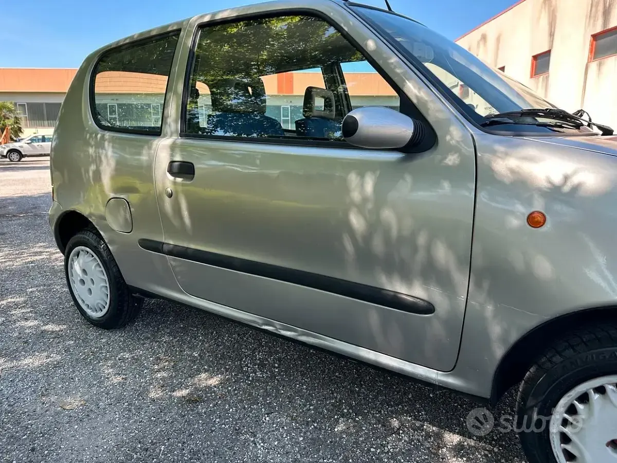 Usata Fiat Seicento 54 CV (39 kW) 1999 Grigio Utilitaria
