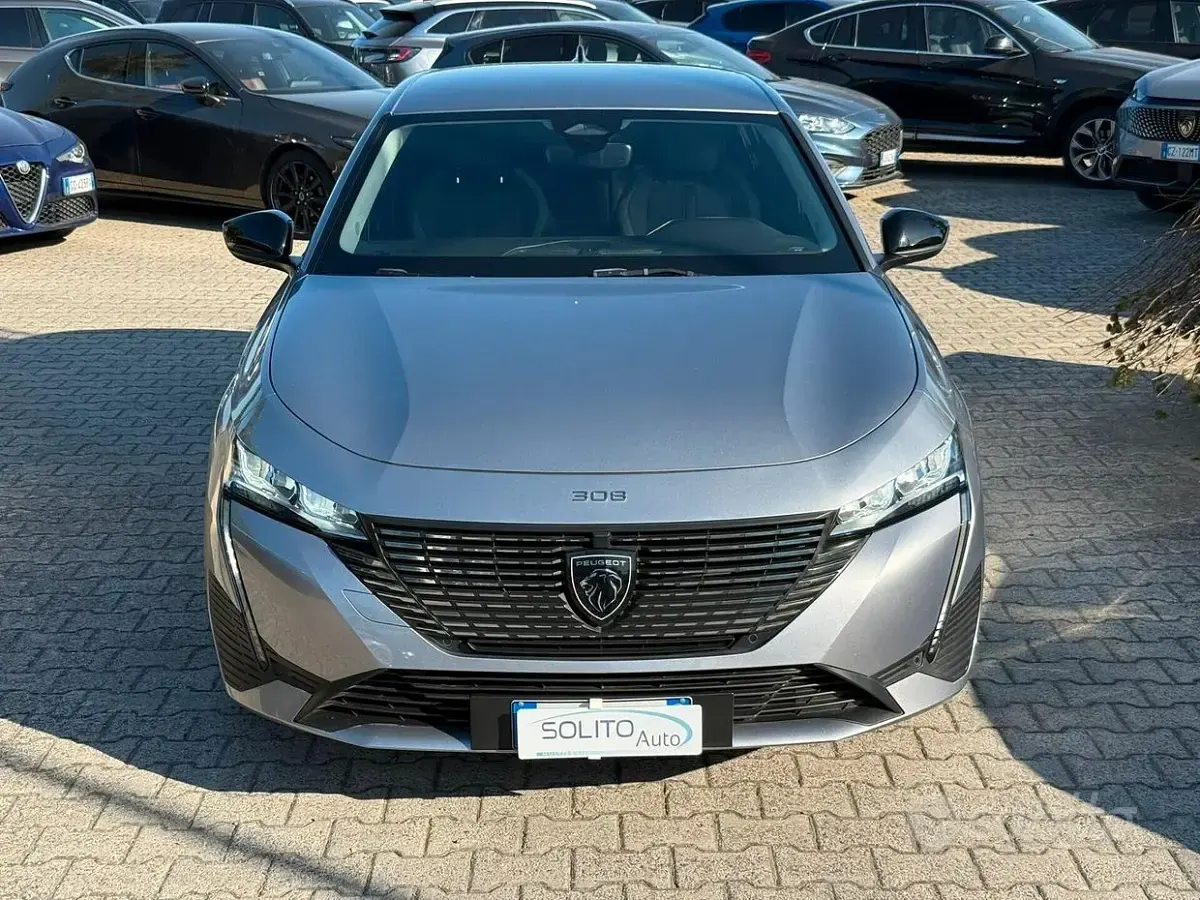 Usata Peugeot 308 Allure 131 CV (96 kW) 2022 Grigio artense Berlina