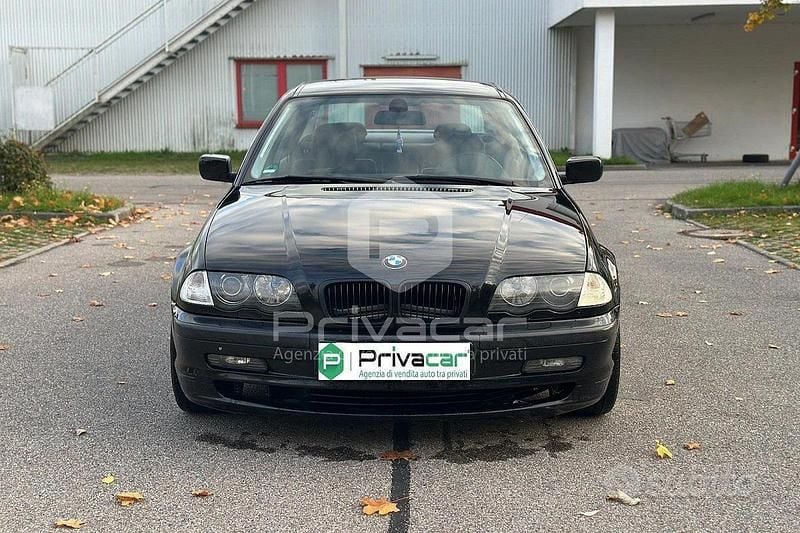 Usata BMW 320 170 CV (125 kW) 2001 Nero Station wagon