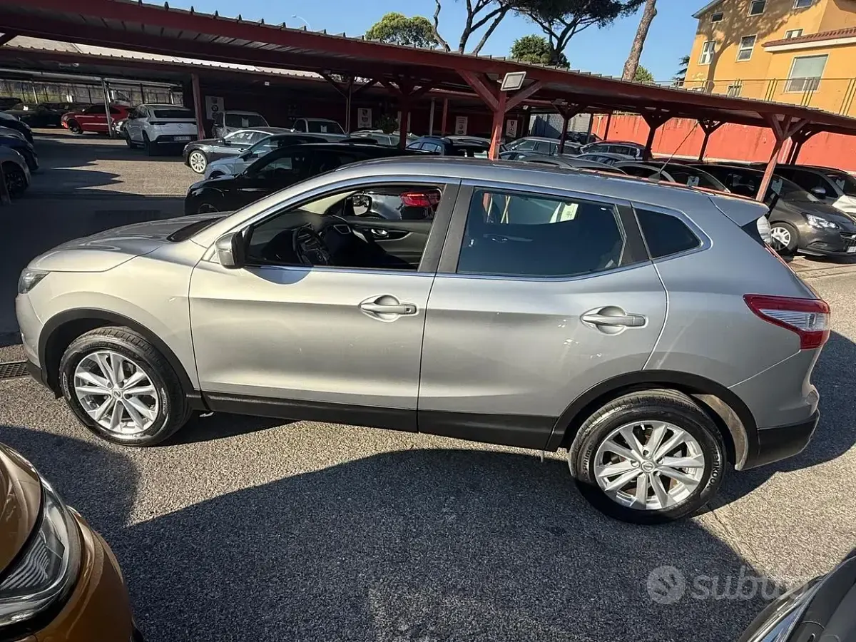 Usata Nissan Qashqai 110 CV (80 kW) 2016 Grigio SUV