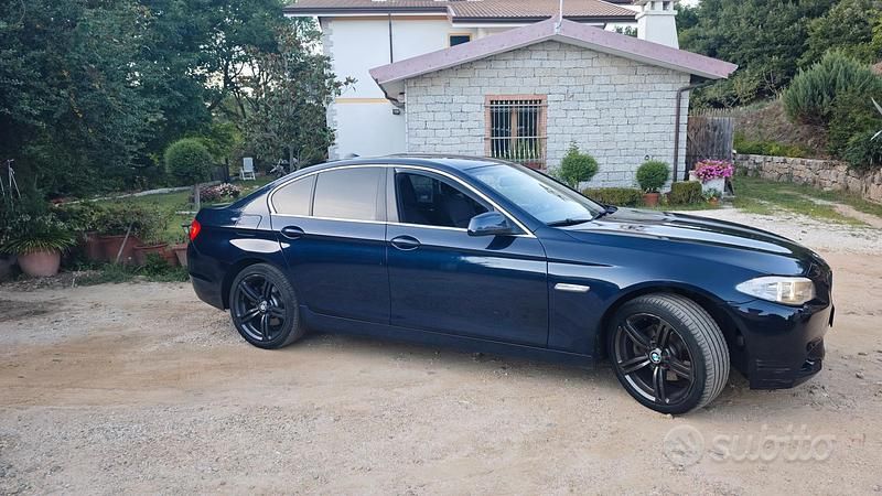 Usata BMW 520 2011 Blu Berlina