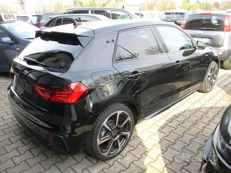 Usata Audi A1 Sportback S-Line 116 CV (85 kW) 2025 Nero Utilitaria