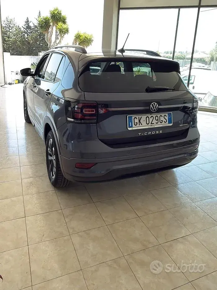 Usata VW T-Cross R-line 95 CV (69 kW) 2022 Grigio SUV