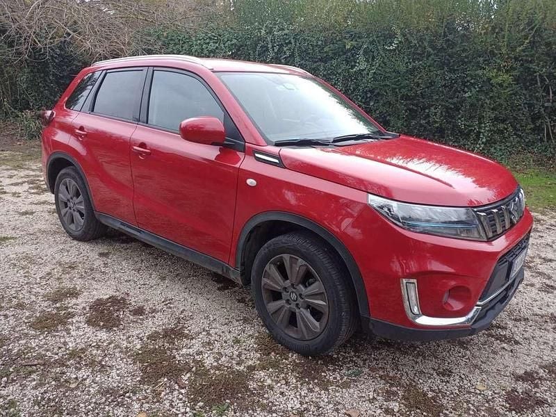 Usata Suzuki Vitara Cool 97 CV (71 kW) 2024 Rosso SUV