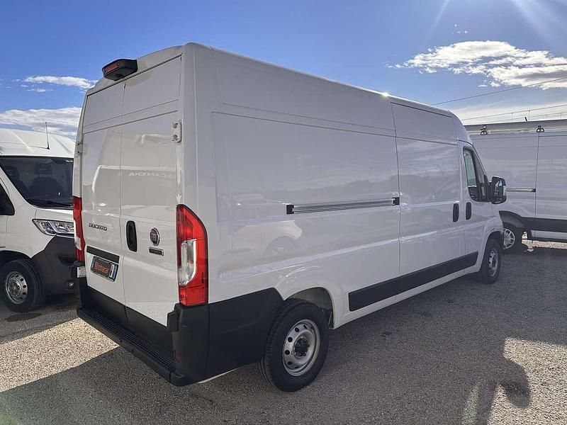Usata Fiat Ducato 140 CV (102 kW) 2023 Bianco Furgone