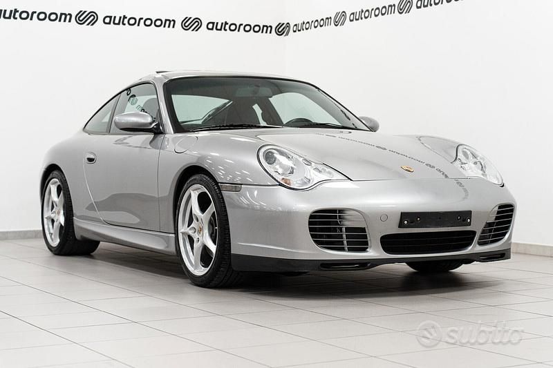 Usata Porsche 911 Carrera 345 CV (253 kW) 2005 Grigio Coupé
