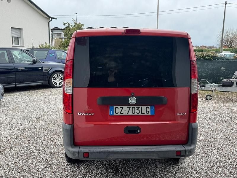 Usata Fiat Doblò Dynamic 84 CV (61 kW) 2006 Rosso Monovolume