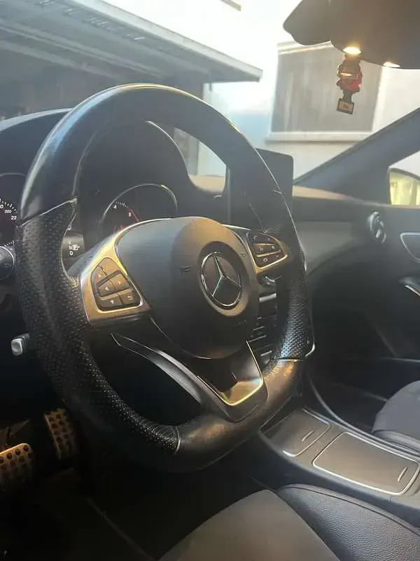 Usata Mercedes CLA200 Premium 136 CV (100 kW) 2018 Coupé