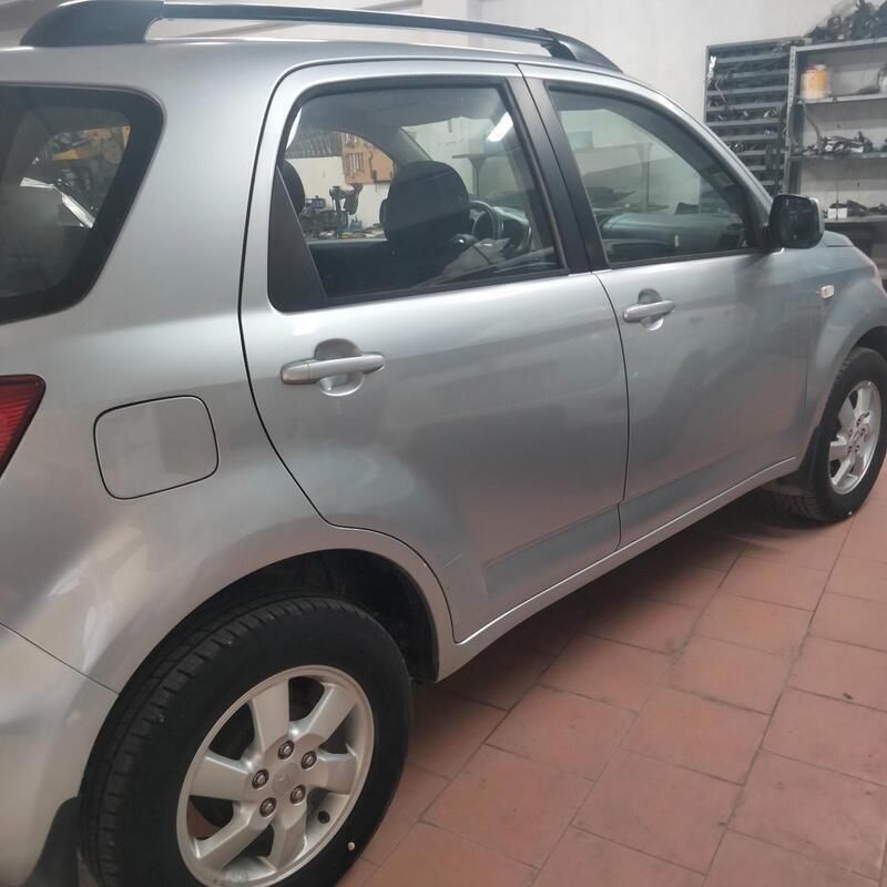 Usata Daihatsu Terios 86 CV (63 kW) 2008 Grigio SUV