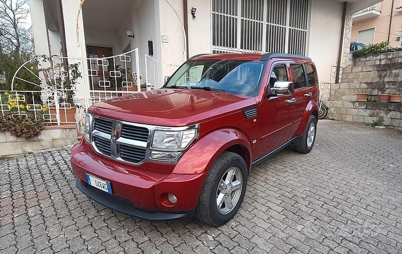 Usata Dodge Nitro 177 CV (130 kW) 2010 Rosso SUV