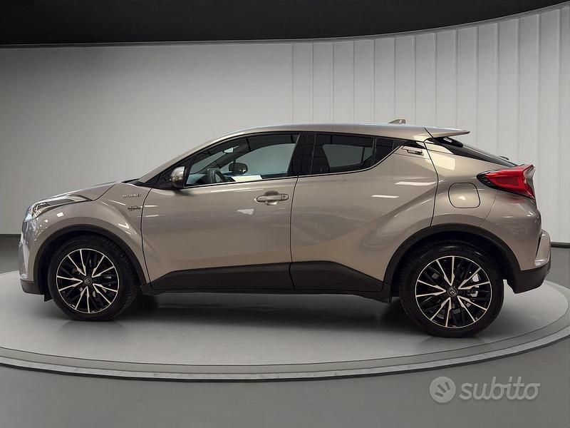 Usata Toyota C-HR Trend 122 CV (89 kW) 2018 Grigio SUV
