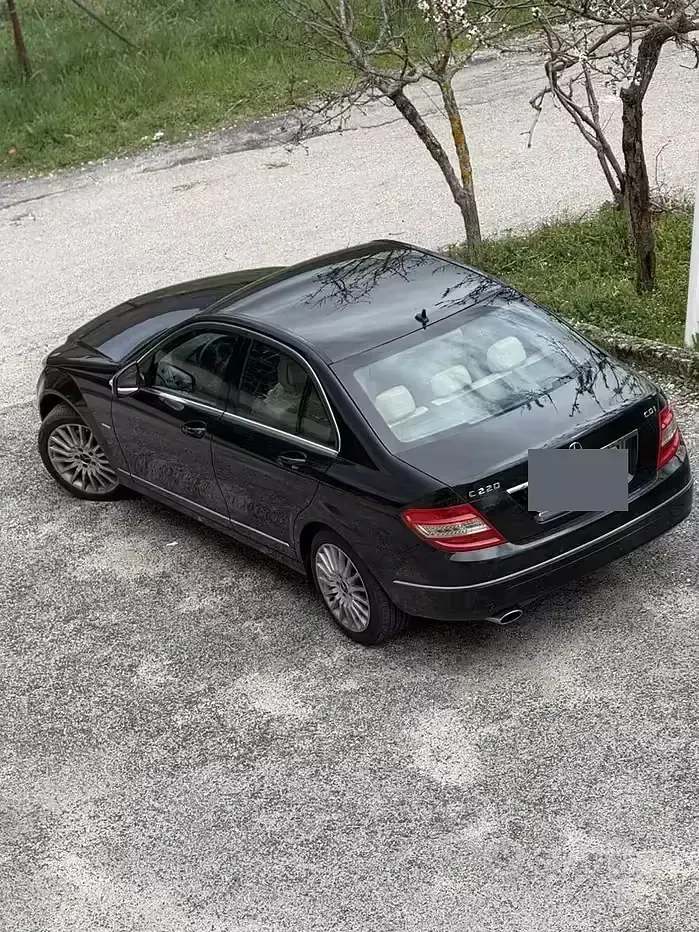Begagnad Mercedes C220 2008 Svart Sedan