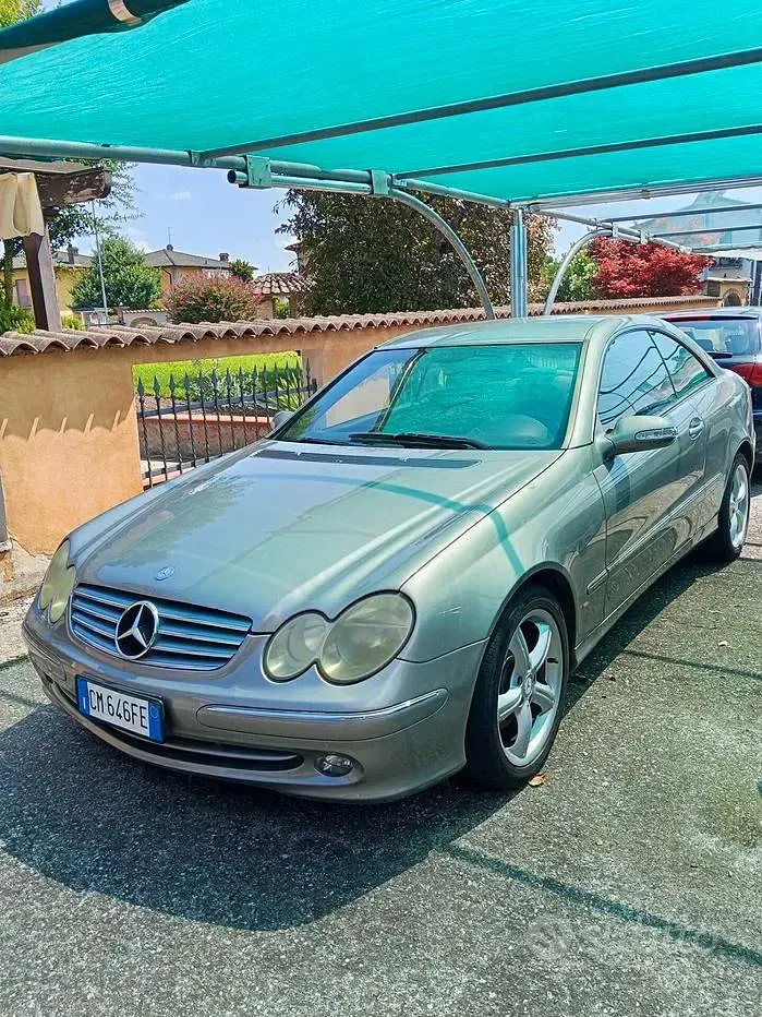 Usata Mercedes CLK270 Elegance 170 CV (125 kW) 2004 Beige Coupé