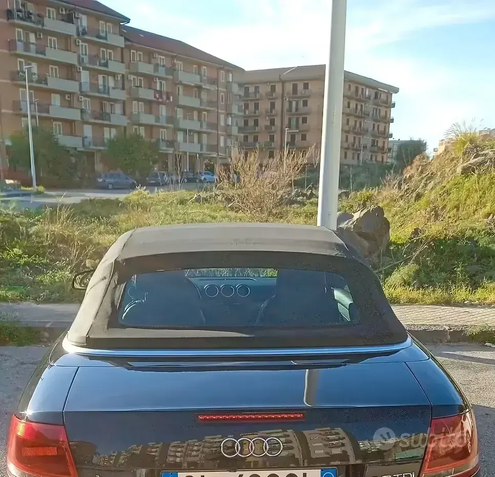 Usata Audi A4 Cabriolet 140 CV (102 kW) 2007 Nero Cabrio