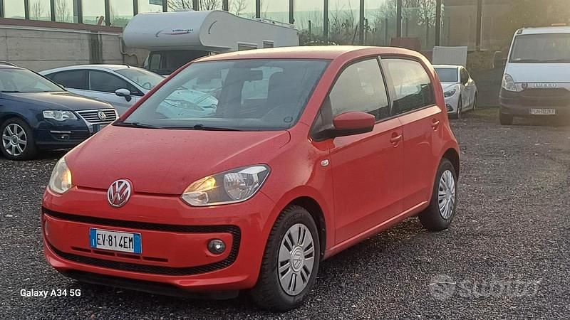 Usata VW up! 67 CV (49 kW) 2015 Rosso Utilitaria