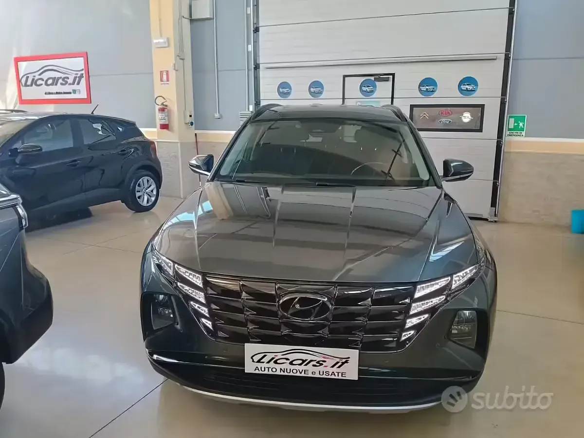 Gebraucht Hyundai Tucson 116 PS (85 kW) 2023 Grau SUV