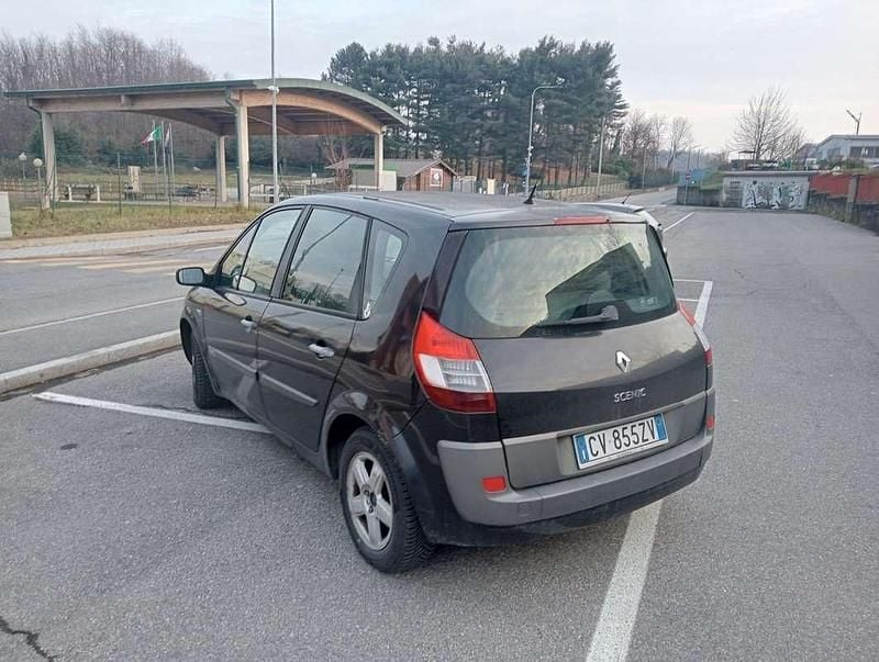 Usata Renault Mégane Dynamique 107 CV (78 kW) 2005 Nero Monovolume
