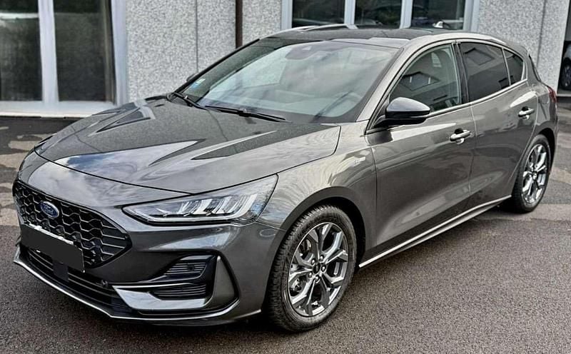Usata Ford Focus ST-Line X 125 CV (91 kW) 2025 Grigio metallo micalizzato Berlina