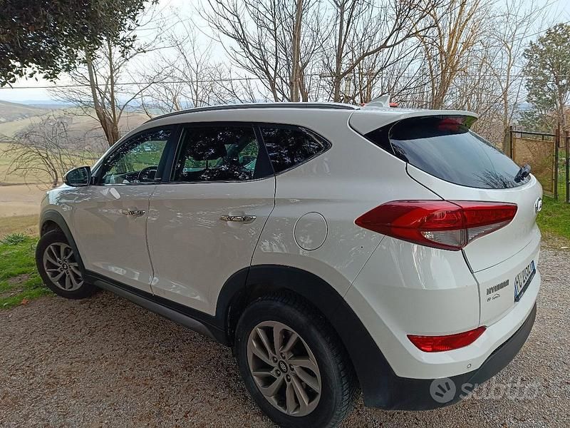 Usata Hyundai Tucson 141 CV (103 kW) 2016 Bianco SUV