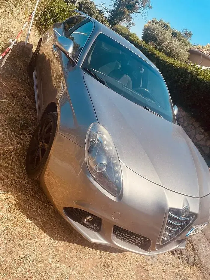 Usata Alfa Romeo Giulietta 140 CV (102 kW) 2012 Grigio Utilitaria