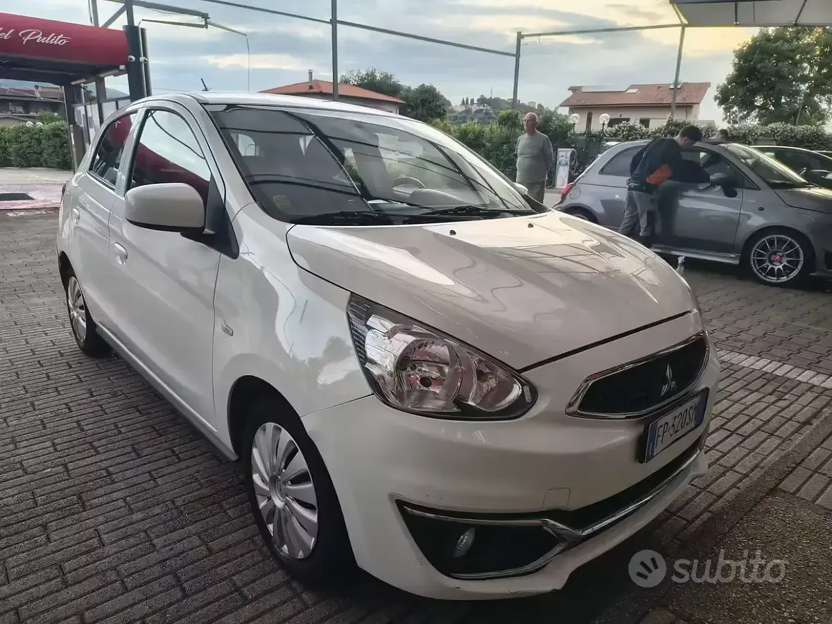 Usata Mitsubishi Space Star 71 CV (52 kW) 2018 Bianco Utilitaria
