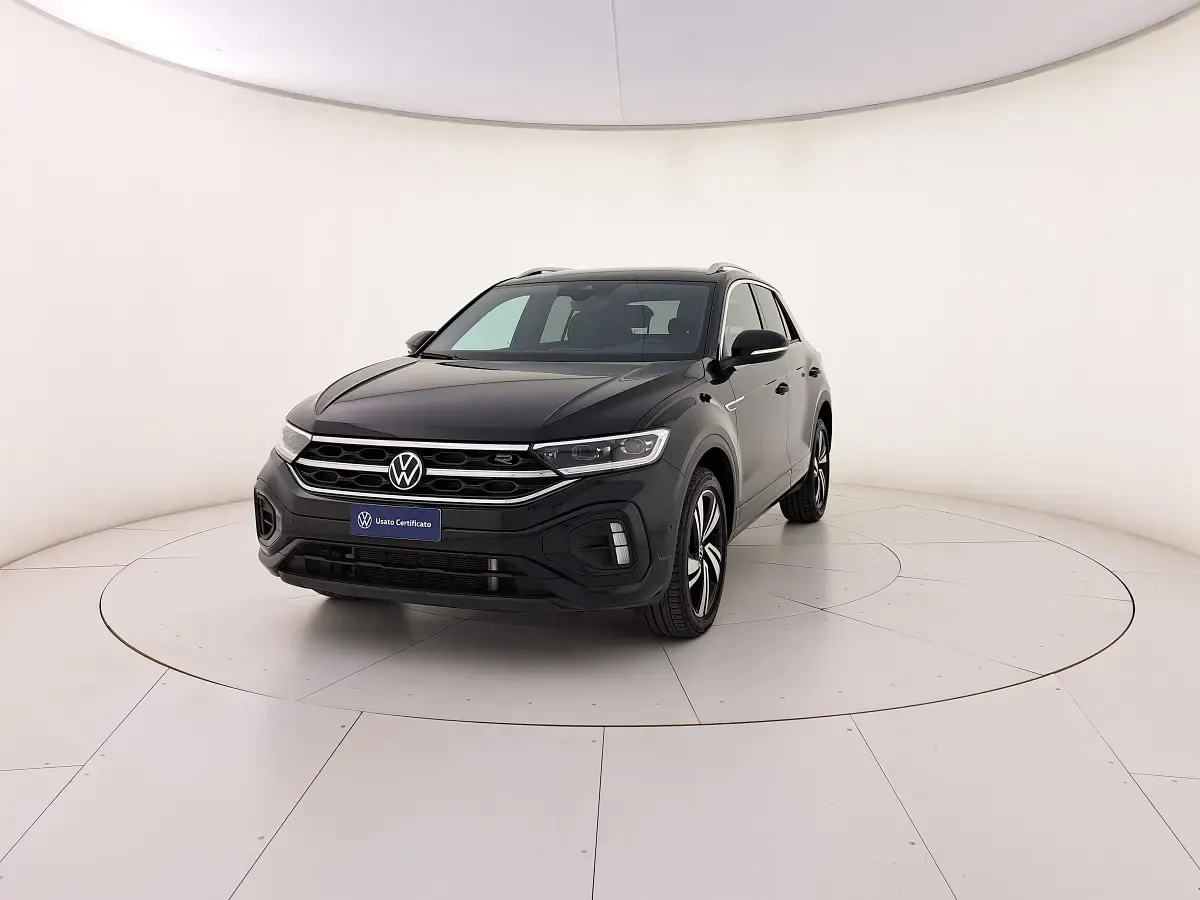 Usata VW T-Roc R-line 150 CV (110 kW) 2024 Deep black perlato SUV