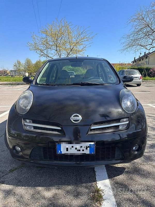 Usata Nissan Micra 2005 Nero Utilitaria