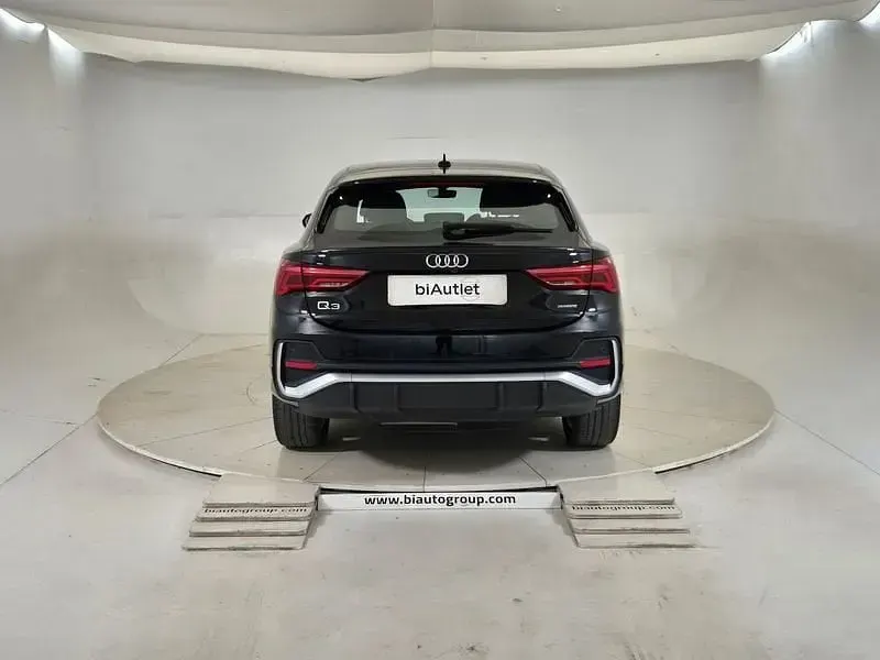 Usata Audi Q3 Sportback S-Line 200 CV (147 kW) 2024 Nero SUV
